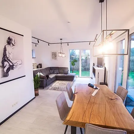 Villa Irengtas Namas Prie Parko